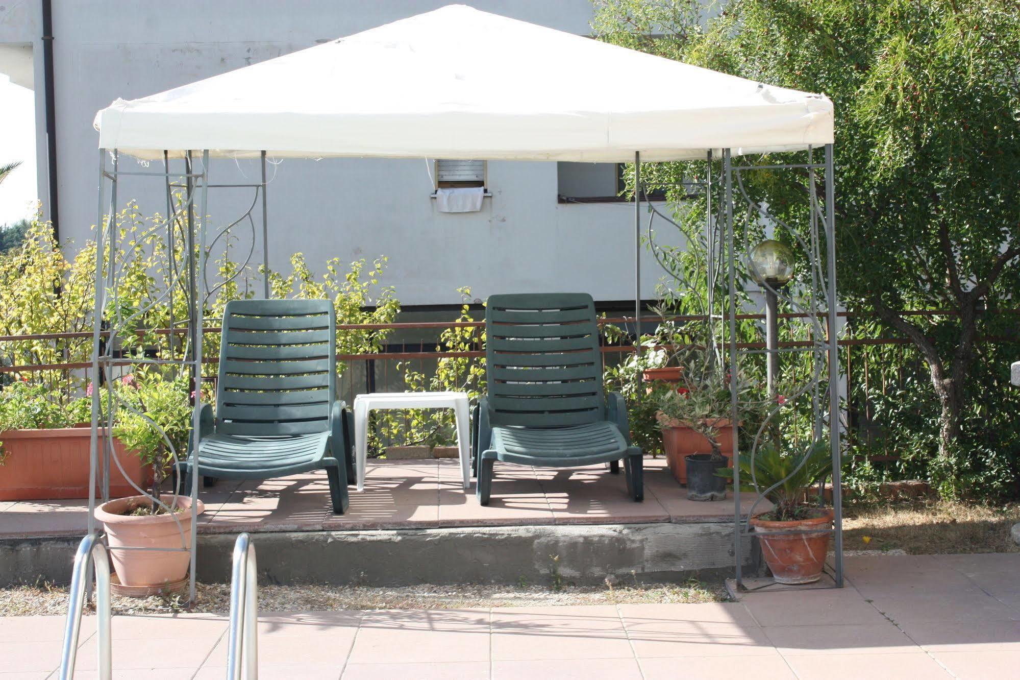 Belvedere Hotel 2*